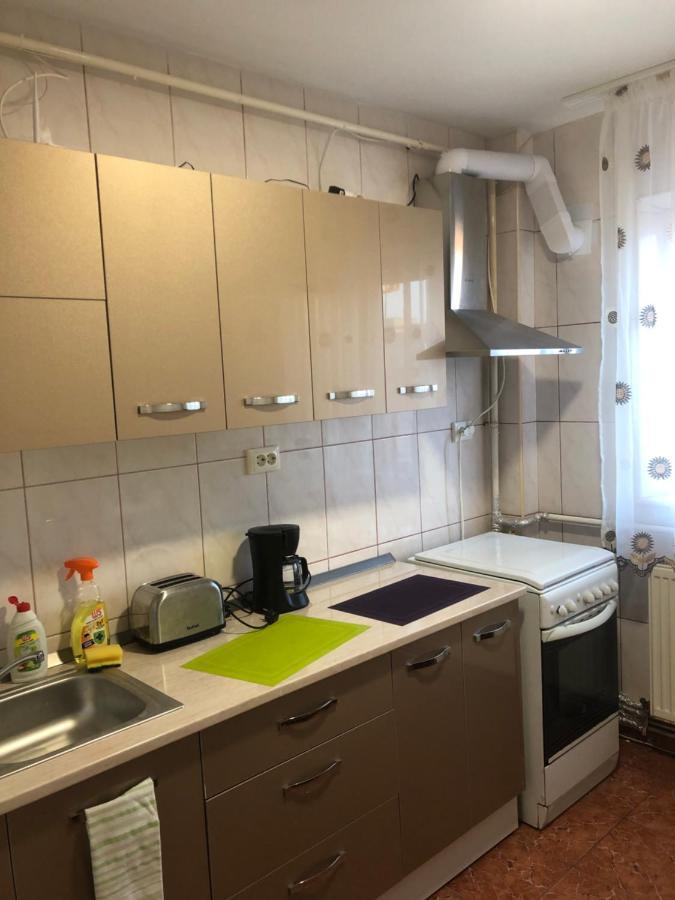Appartement Apartament Magnolia, Piata Gorjului- Metrou à Bucarest Extérieur photo