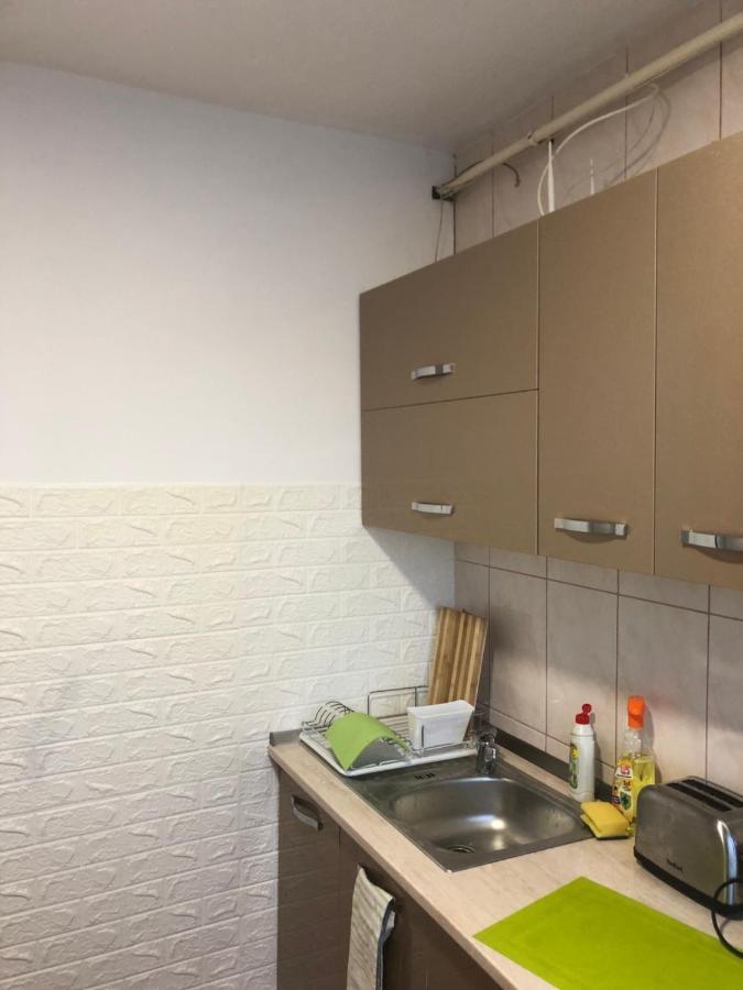 Appartement Apartament Magnolia, Piata Gorjului- Metrou à Bucarest Extérieur photo